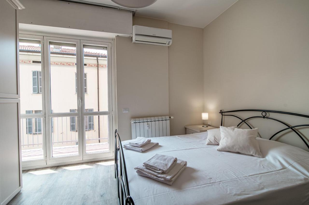 Lovely Suite With Private Parking In Como Buitenkant foto