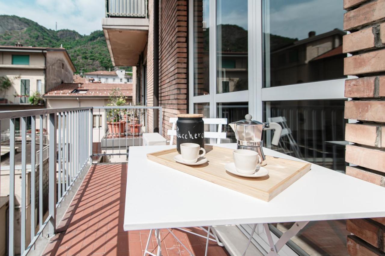 Lovely Suite With Private Parking In Como Buitenkant foto